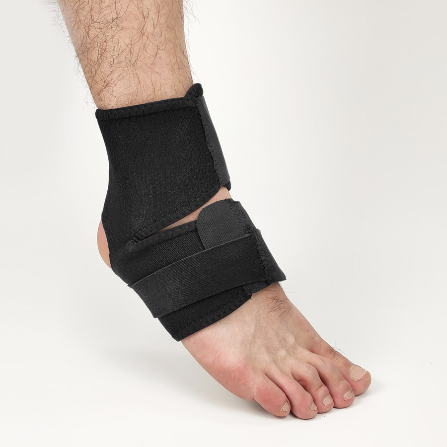 Sportliche elastische Knöchelbandage